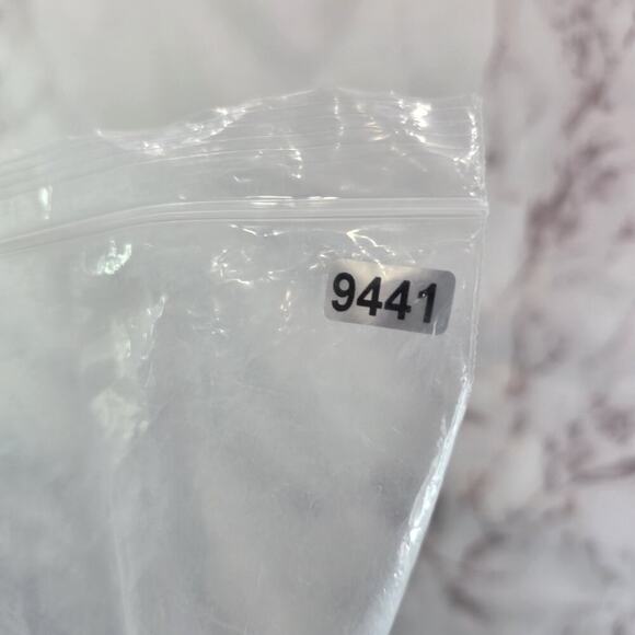 CAbi Shirt Womens Small Red White Floral Tank Blouse Blossom Button 3982 - Picture 10 of 10